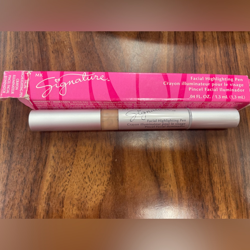 MARY KAY SIGNATURE Facial Highlighting Pen shade 2